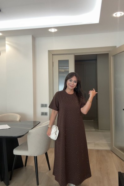 TAŞLI İKİ İPLİK ELBİSE KAHVERENGİ  Kahverengi