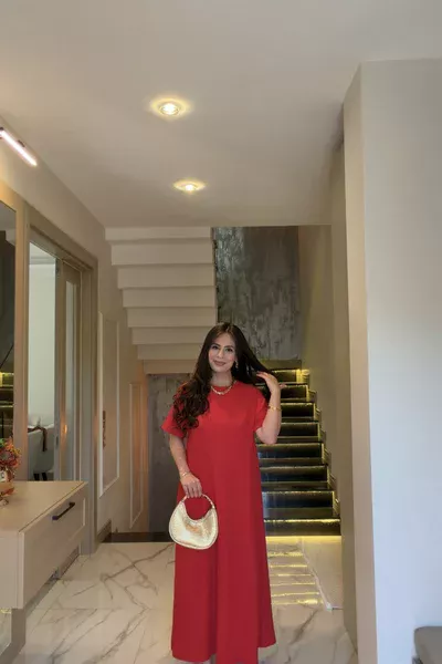 BÜRÜMCÜK ELBİSE KIRMIZI (13 MAYIS KARGO ÇIKIŞI)